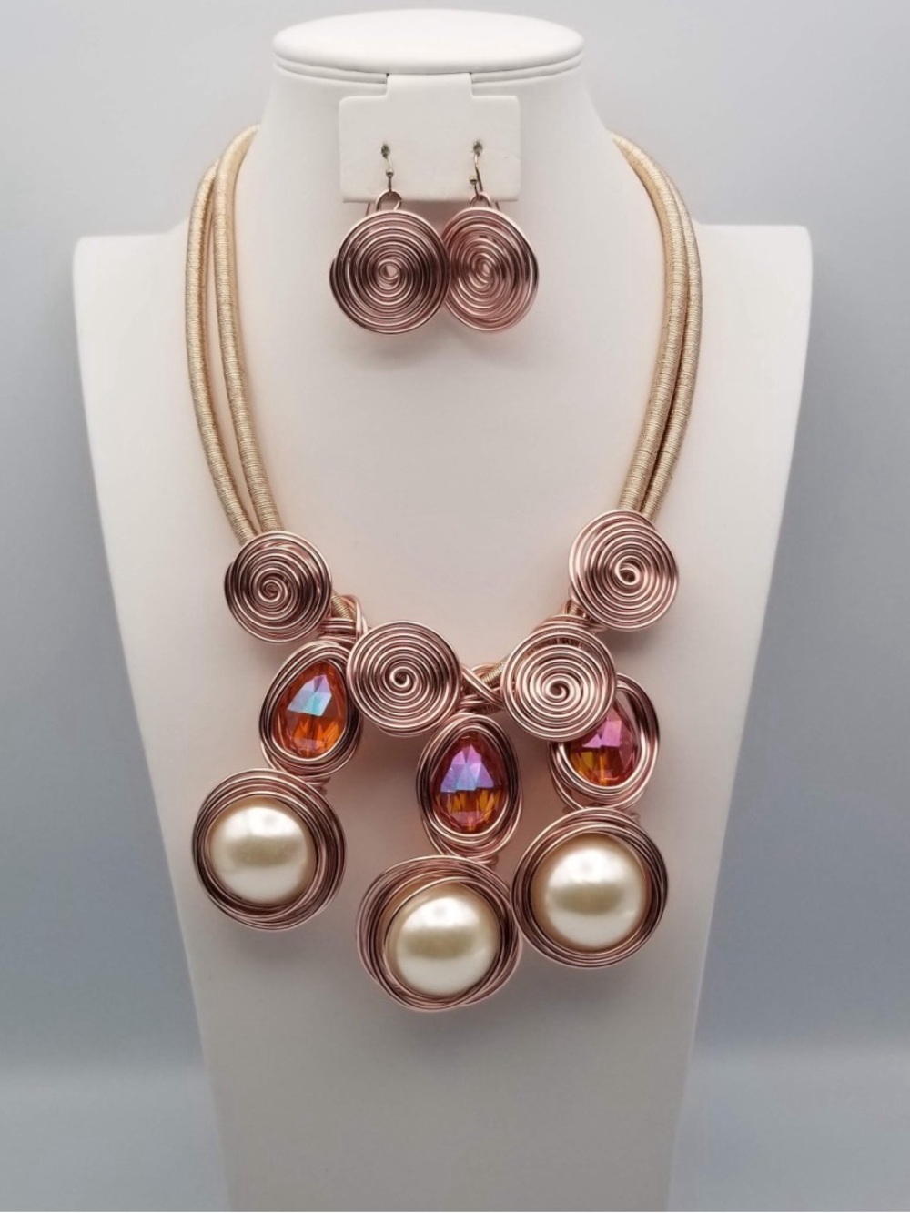 Elegant Rose Gold Spiral Pearl & Crystal Necklace Set - Unbranded
